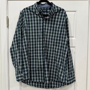 Izod Men's Green and White Checkered Shirt